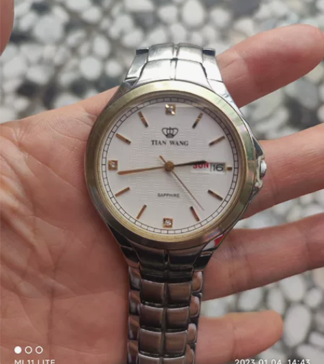 正品天王手表转让，八层新，很少用。转给有需...