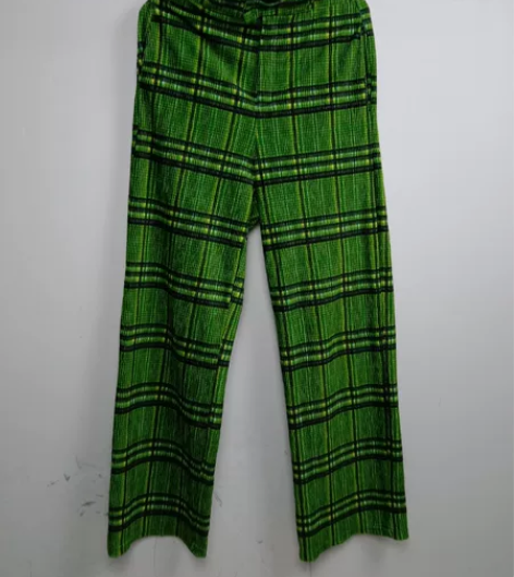 女士休闲裤,成色很好,腰围66cm,弹性适...