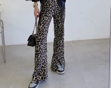 2021春季复古植绒豹纹高腰开叉微喇叭裤女...