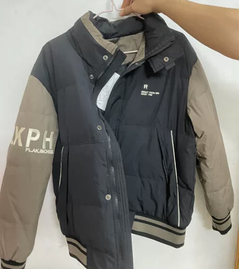 男士羽绒服 90% 灰鸭绒，全新仅试穿 2...