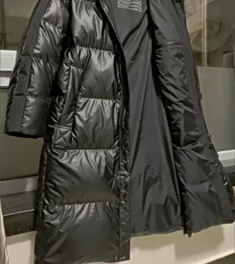 全面清货，便宜处理，亮面羽绒服男长款冬季新...