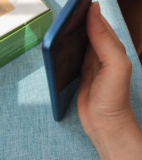 荣耀畅玩20 8+128 保修到2023....