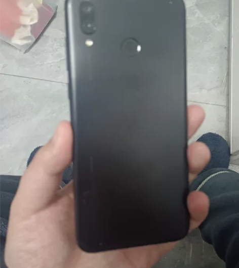 二手手机荣耀play手机 问题:电池不耐用...