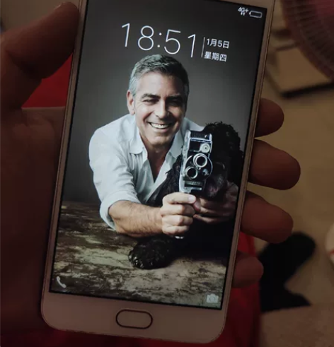 vivoy 67A  我妈用来打视频跟家里...