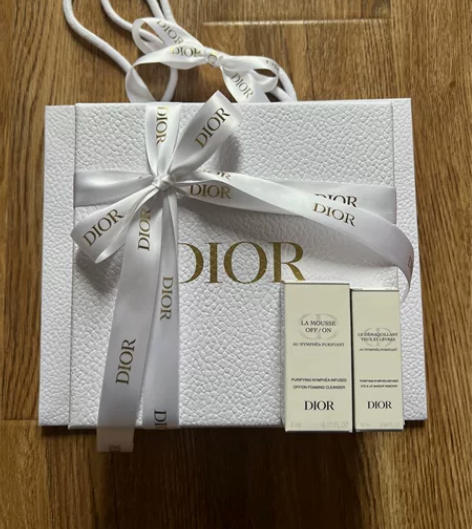 dior礼盒洁面卸妆 买口红送的卸妆和洁面...