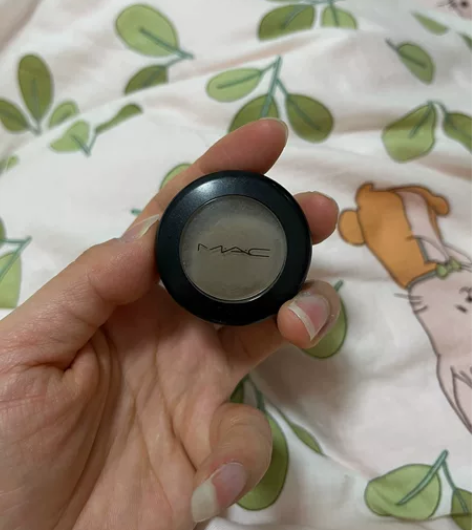 mac omega 魅可修容,量是没用多少...