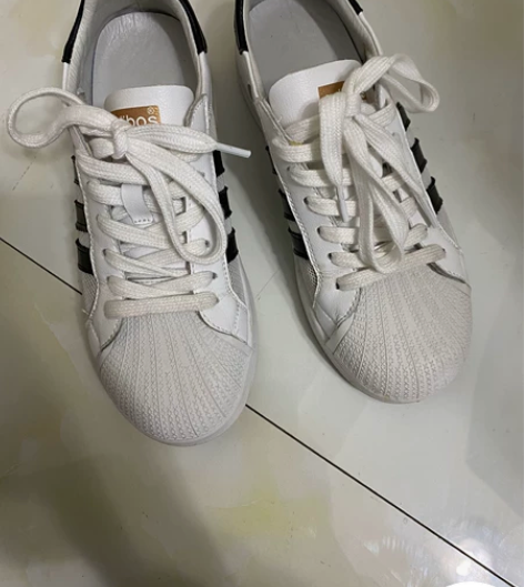 女士春秋休闲网鞋，35码，新旧如图，售出不...