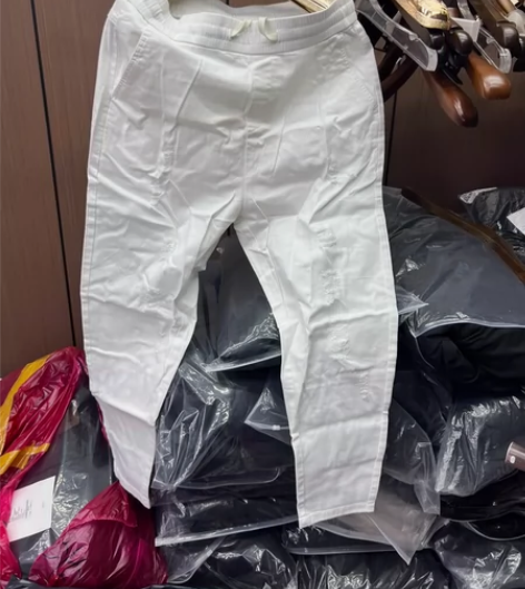 男士春秋款牛仔裤 白色 140斤-200斤...