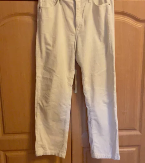 优衣库 白色条绒裤阔腿裤 平铺腰围80，裤...