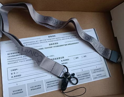 calvin klein手机挂绳炫光引力带...