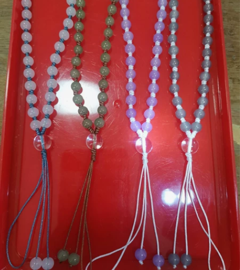 手脖挂链，手机挂绳短款长约25厘米，对长度...