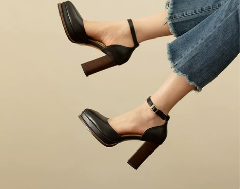 巨巨舒服！好穿到爆！韩国复古尖头防水台超高...