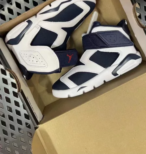 Nike jordan 乔丹AJ6 小童款...