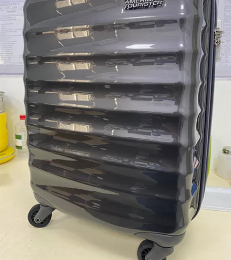 新秀丽旗下子品牌美旅20寸深灰色拉杆箱，型...