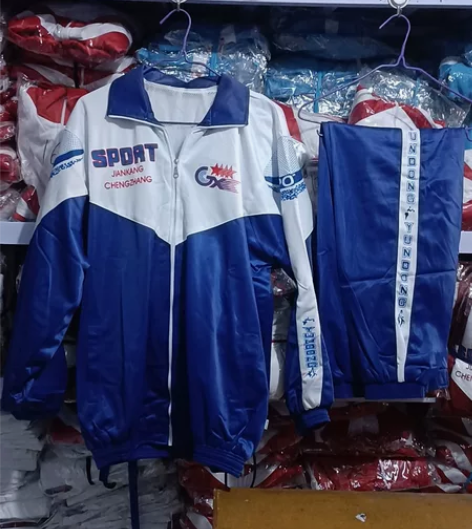 校服厂放个漏，全新，金光绒光滑面料校服20...