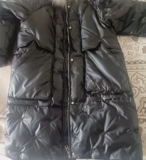 儿童品牌羽绒服便宜卖 在专柜买的，巴拉尔可...