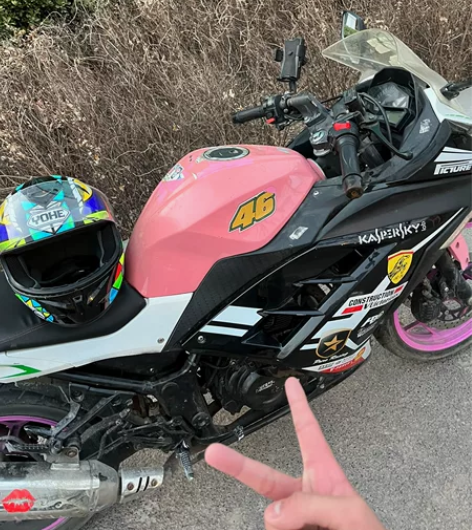 坤豪hk150 想要的找我私聊吧～轻微使用...