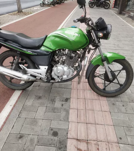 铃木摩托车，声音非常小，，不能过户！ 感兴...