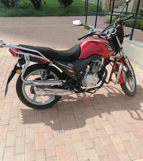 自家一手摩托车（力帆125） 手续齐全 可...