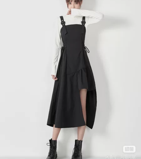 【全新】黑色吊带裙背带裙,非常百搭质量很好...