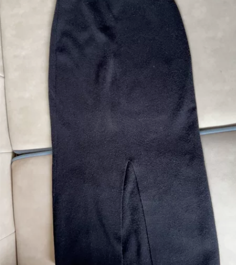 黑色针织开衩包臀裙40包邮 感兴趣的话点“...