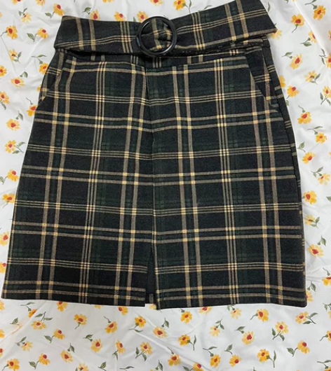 毛呢A字裙 一年四季都可穿 梨形身材也能轻...