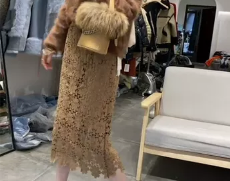 气质网红洋气女神御姐轻熟港风复古风裙子毛衣...