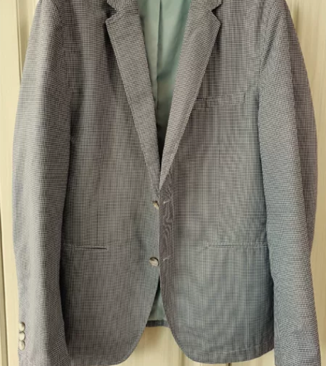 男士休闲西装，海澜之家购入，现在长胖了有啤...