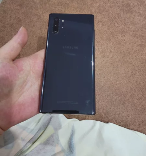 美版三星note10+,外观一处小磕碰,屏...