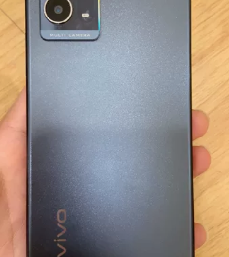 VivoY33s 内存8加256g，成色还...