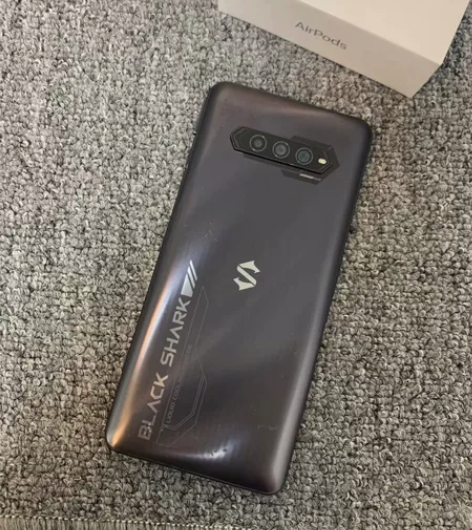 [特价捡漏]  黑鲨4s （5G）99新靓...