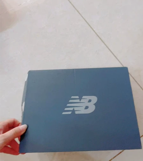 儿童新百伦运动鞋，专柜购，假一罚万 感兴趣...