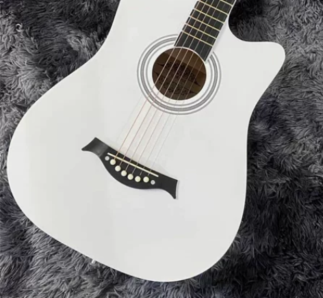 【琴行倒闭 吉他捡漏】原价800多的吉他4...