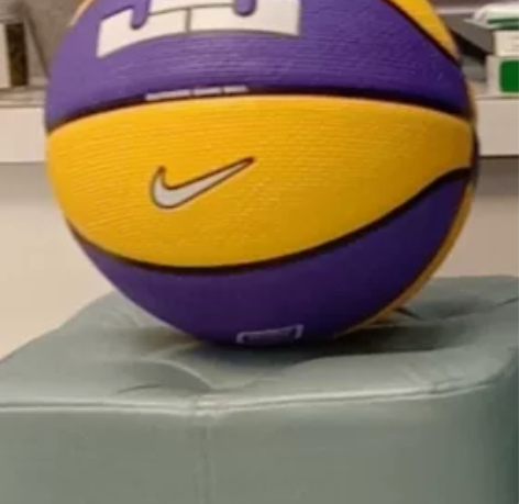 耐克篮球，黑曼巴纪念品，一个月前248购入...