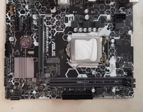 华硕b365m-basalt主板 成色如图...