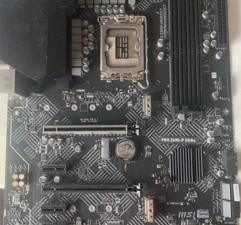 出一个微星z690-p ddr4主板 用了...