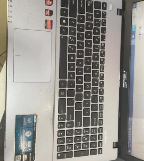 华硕vm590z笔记本配置看图,功能都正常...