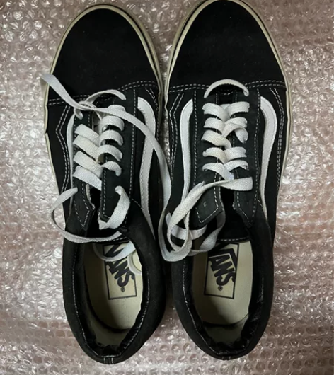 vans板鞋 穿着痕迹如图 42.5码