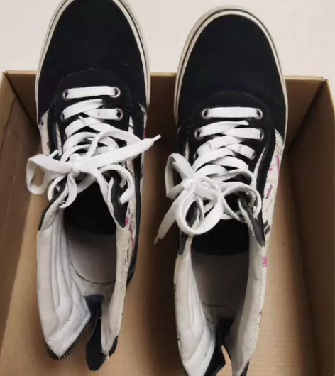 Vans女款 图案款 实体店购买 便宜出 ...