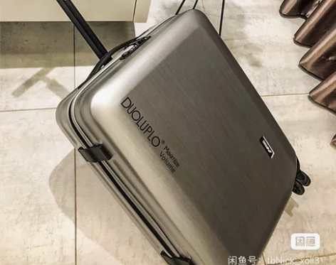 拉杆箱万向轮旅行箱铝框28寸 8成新 北京...