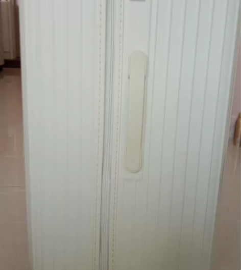 这个行李箱，太大了，拿着太重了，36寸的，...