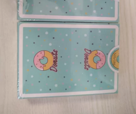 汇奇，馒头出品，渡绿金边甜甜圈扑克 有两幅...