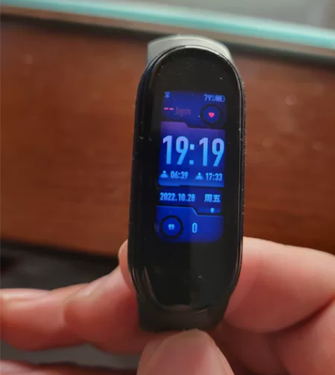 小米手环5，可小刀 感兴趣的话点“我想要”...