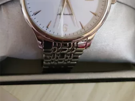 天王手表真品天猫旗舰店买的9.5成新 很少...