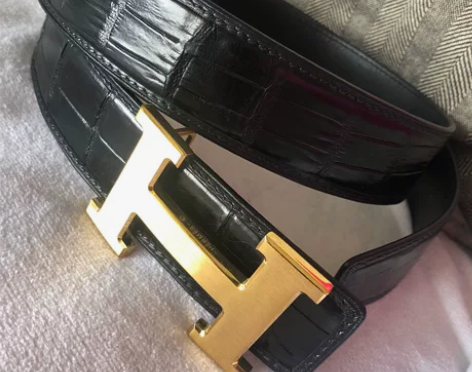 鳄鱼皮皮带，当时在泰国免税店选的最贵的一条...