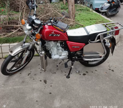 飞鹰男装摩托车125cc，证件齐全，保险到...