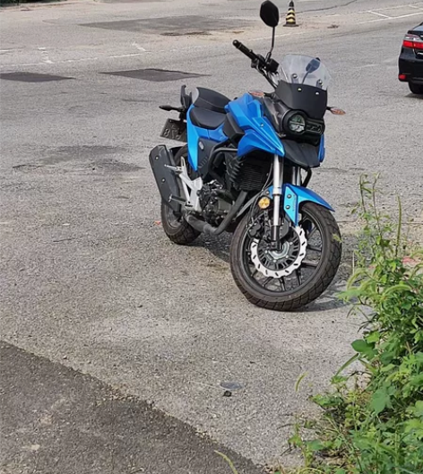 力帆150摩托车,水冷发动机,带前后ABS...