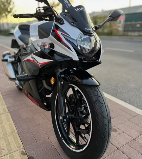 19年铃木GSX250 年底仓库清仓直售二...