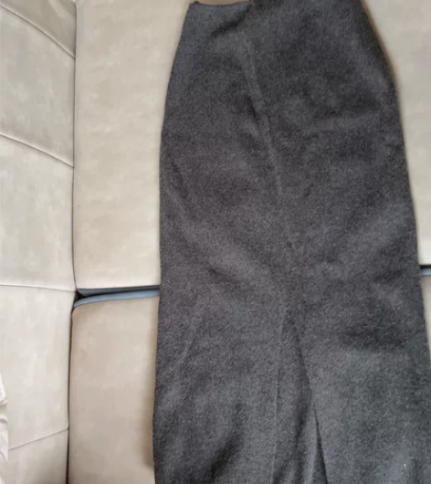 灰色开衩包臀裙40包邮 感兴趣的话点“我想...