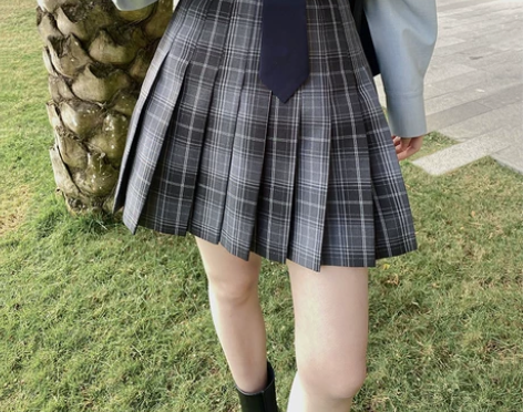 梅子熟了英伦校园风经典格纹压褶短裙高腰显瘦...